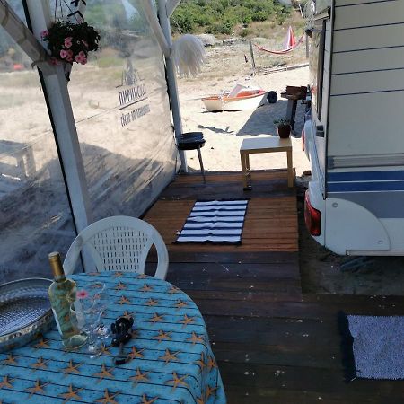 Sea Caravan/Camper On The Beach Kiten  Extérieur photo