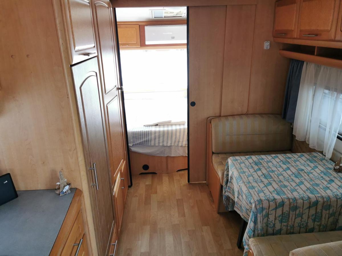 Sea Caravan/Camper On The Beach Kiten  Extérieur photo