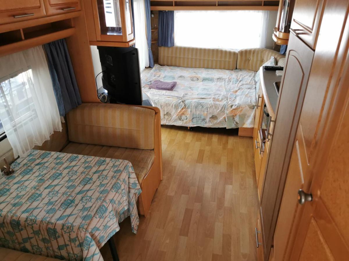 Sea Caravan/Camper On The Beach Kiten  Extérieur photo